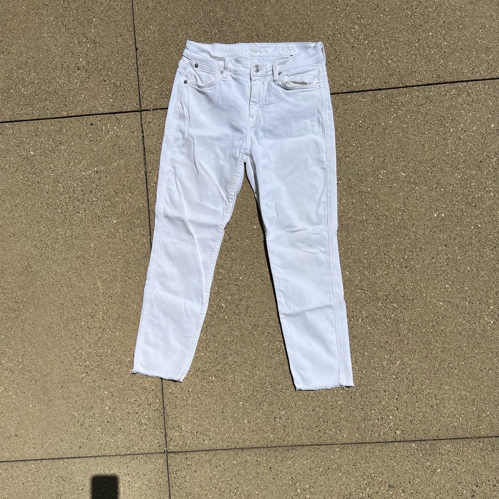 7 for all Mankind The Modern Straight White Cropped Jean size 28